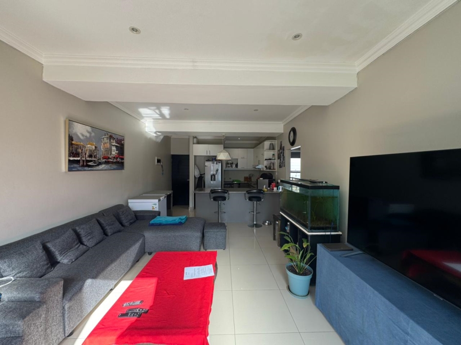 2 Bedroom Property for Sale in Parklands Western Cape